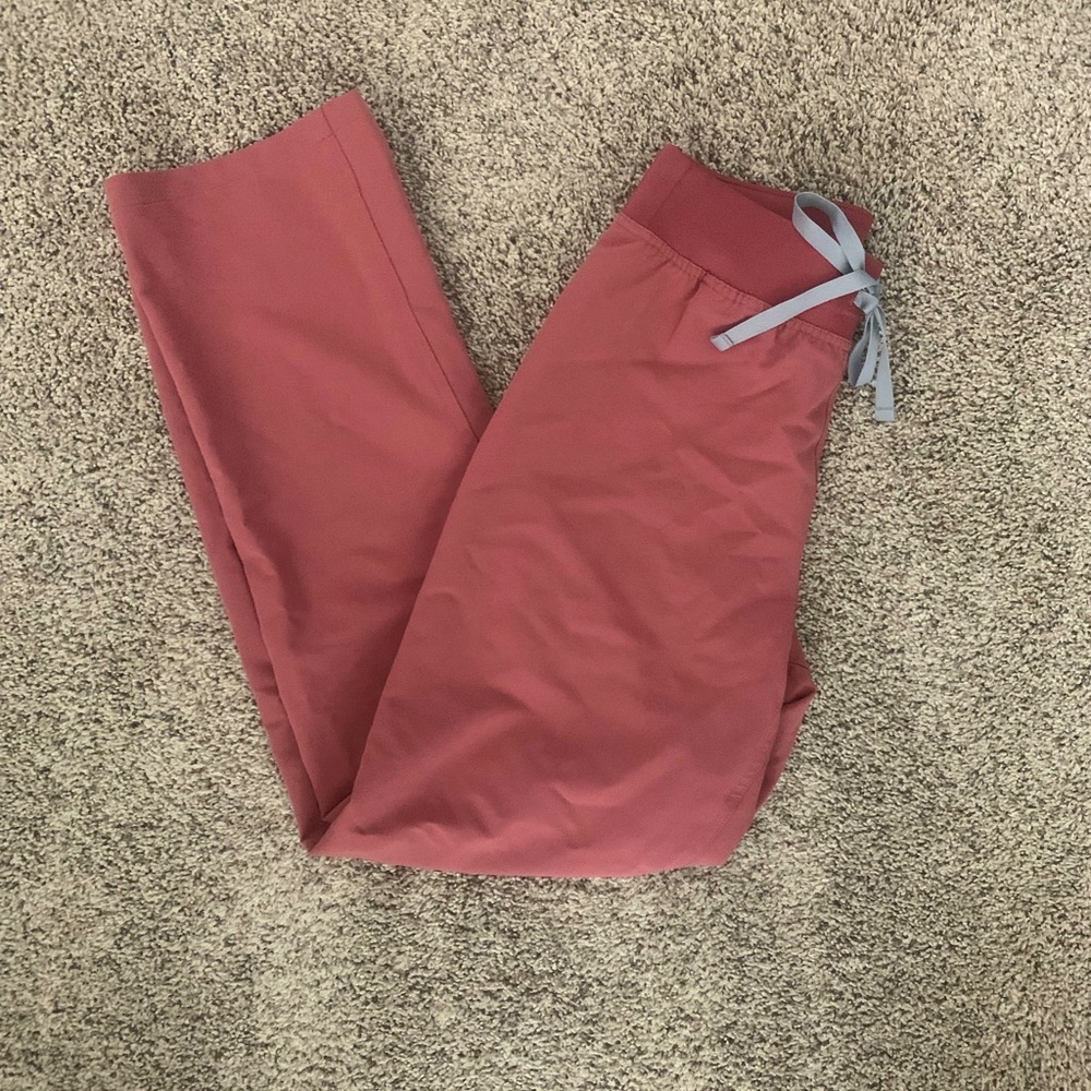 NEW Figs high waisted scrub pants